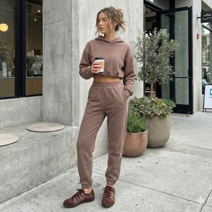 Easy Spirit Sneaker With Suede